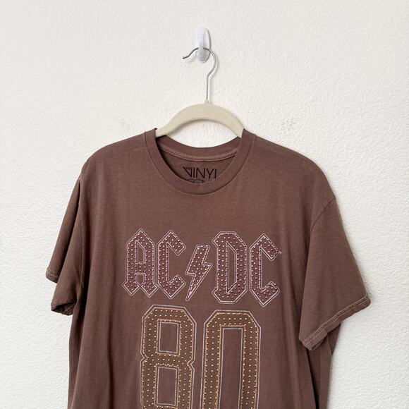 [Vinyl Icons] Brown ACDC Back in Black Studded Graphic Tee T-Shirt Size Medium M - Picture 3 of 10